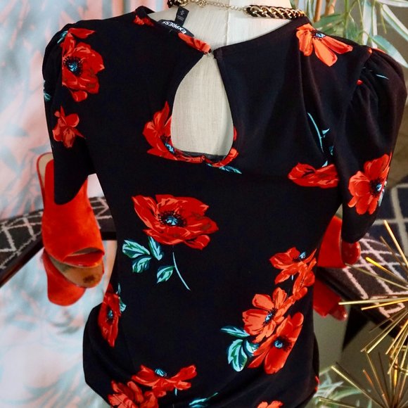 EXPRESS FLORAL BLOUSE ,SIZE M (PREOWNED) - Picture 2 of 2